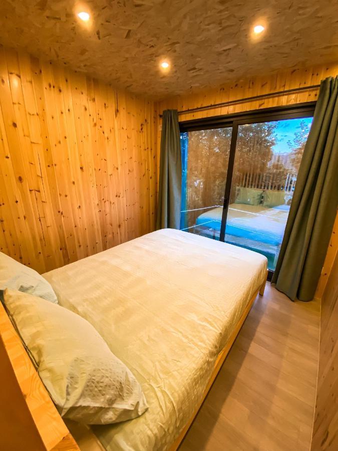 Bungalow Pichoses Geres Camping Rio Caldo Eksteriør billede