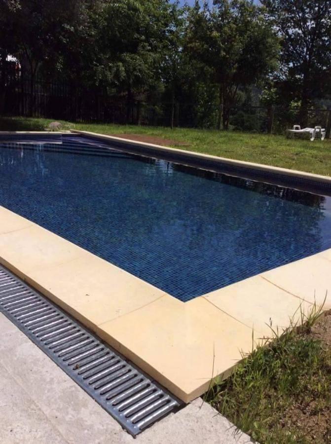 Bungalow Pichoses Geres Camping Rio Caldo Eksteriør billede
